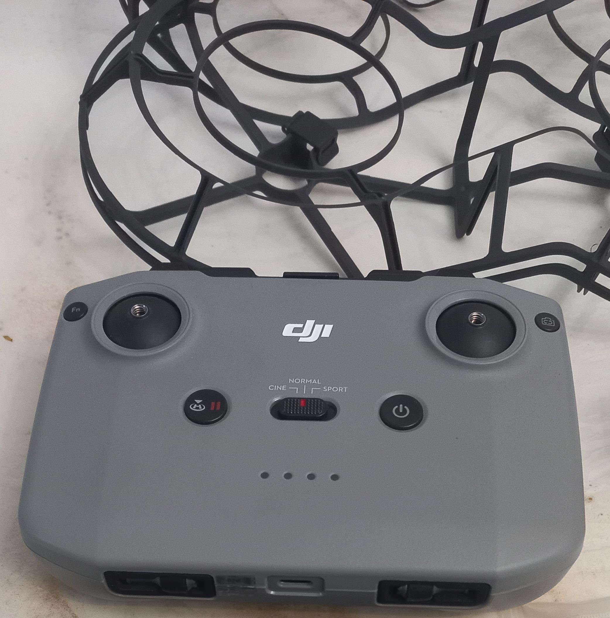 هلی شات مینی 2 تمیز و سالم - تصویر 2