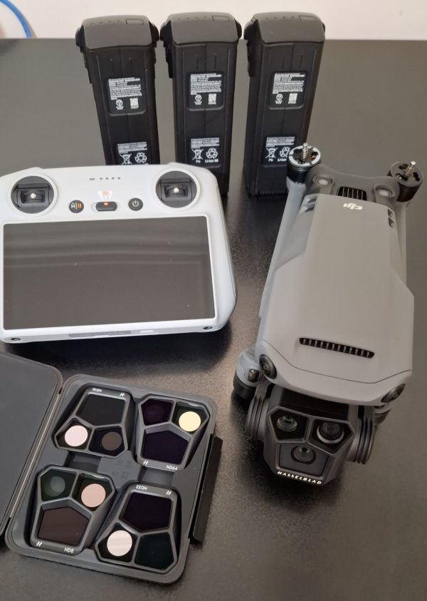 پهپاد مویک 3 پرو با ریموت DJI Mavic 3 pro - RC کم کار (خیلی تمیز)