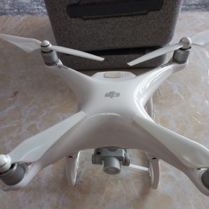پهپاد فانتوم 4 - DJI Phantom 4 کم کار (خیلی تمیز)