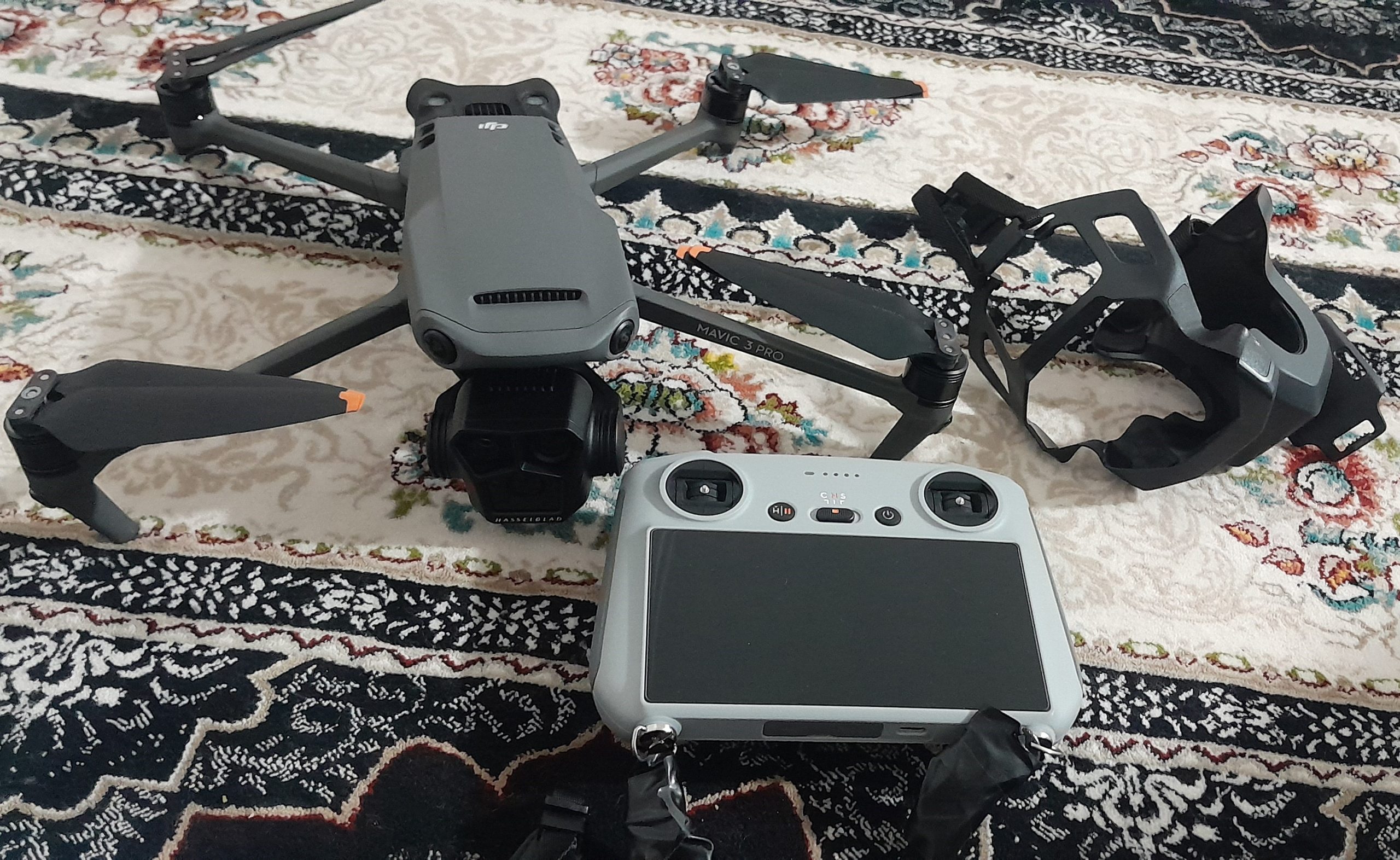پهپاد مویک 3 پرو DJI Mavic 3 Pro نو (فقط در حد چند تا پرواز)
