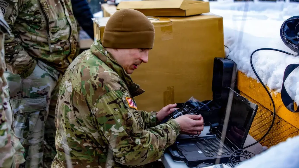 ارتش آمریکا پهپاد شکارچی «Bumblebee V2» را رونمایی کرد؛ نبرد پهپاد علیه پهپاد وارد فاز جدید شد