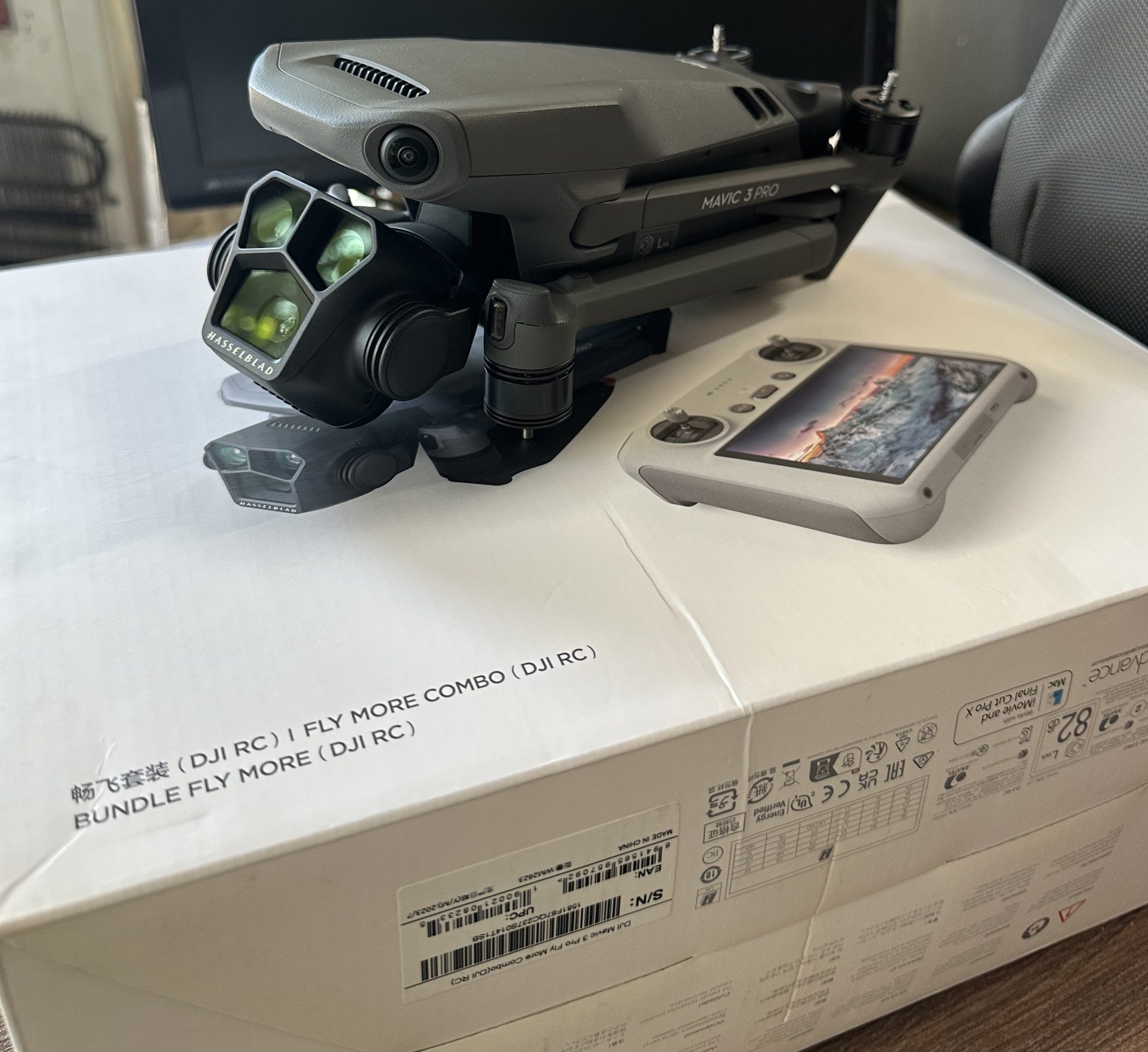 پهپاد مویک 3 پرو DJI Mavic 3 Pro نو (فقط در حد چند تا پرواز)